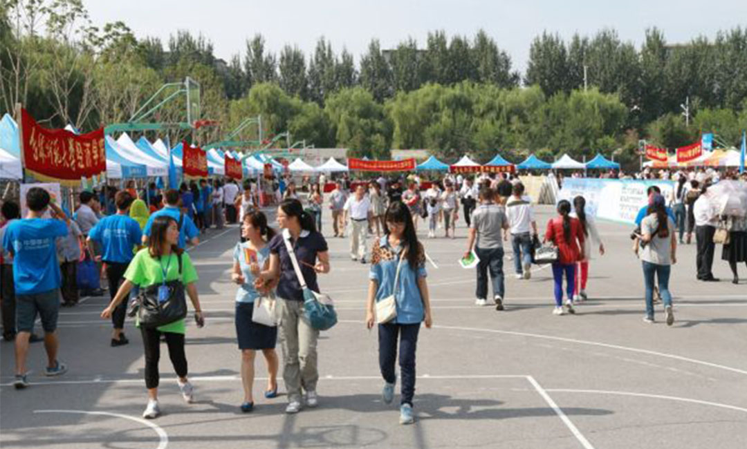 东莞东莞汇华学院新生招商活动策划